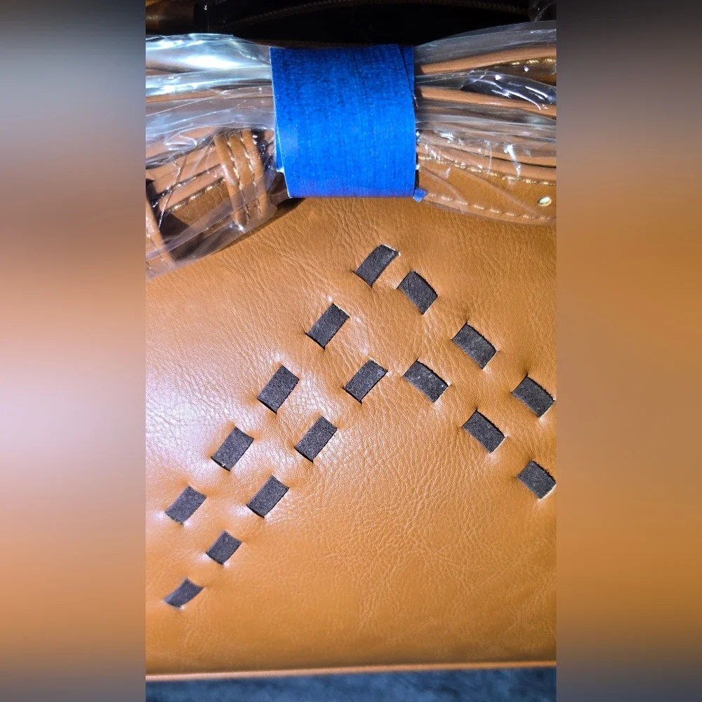 Wrangler W Barrel Purse